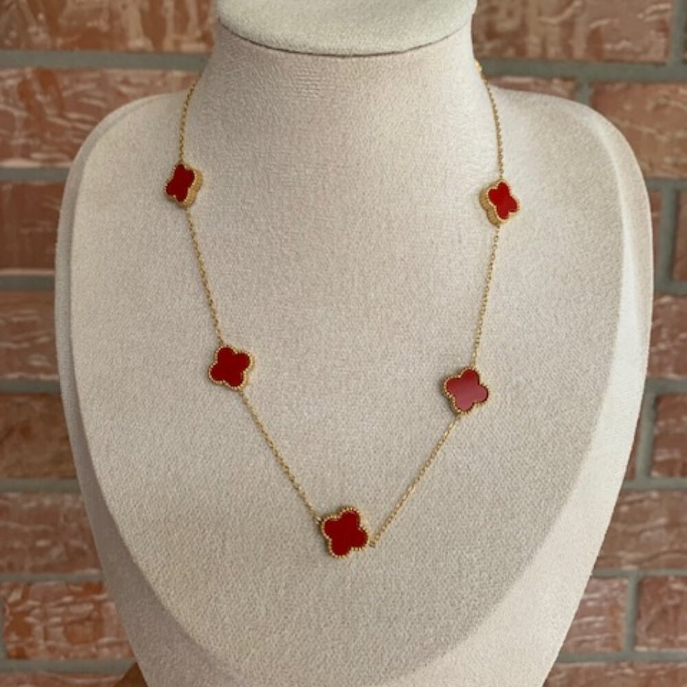 CLOVER NECKLACE